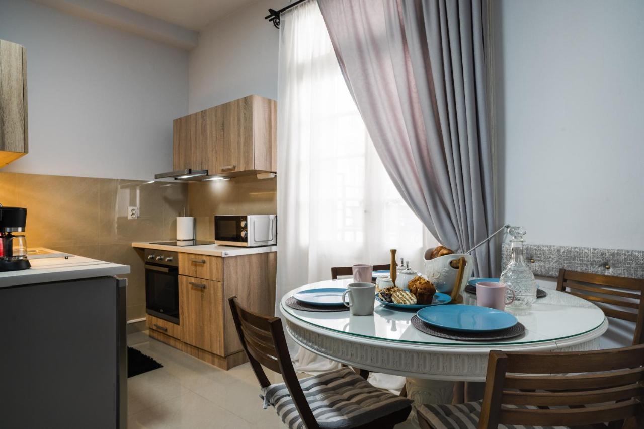 Apartment Polytimon, An Athenian Neoclassical Athens